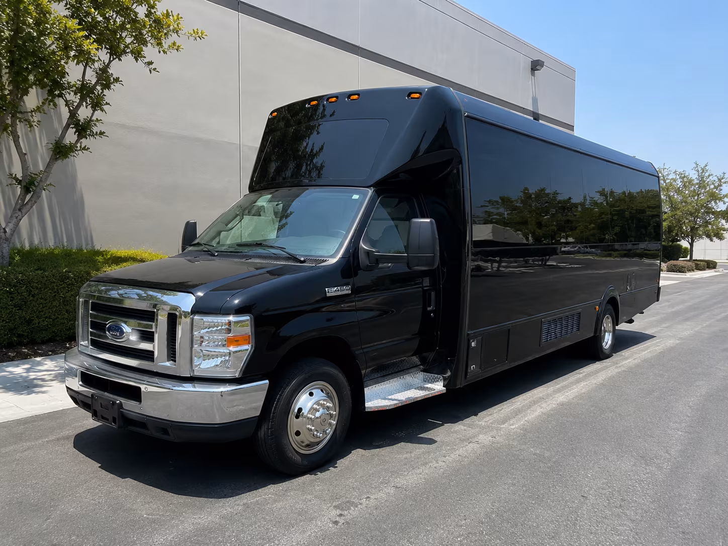 Lakewood Bachelor & Bachelorette Transportation