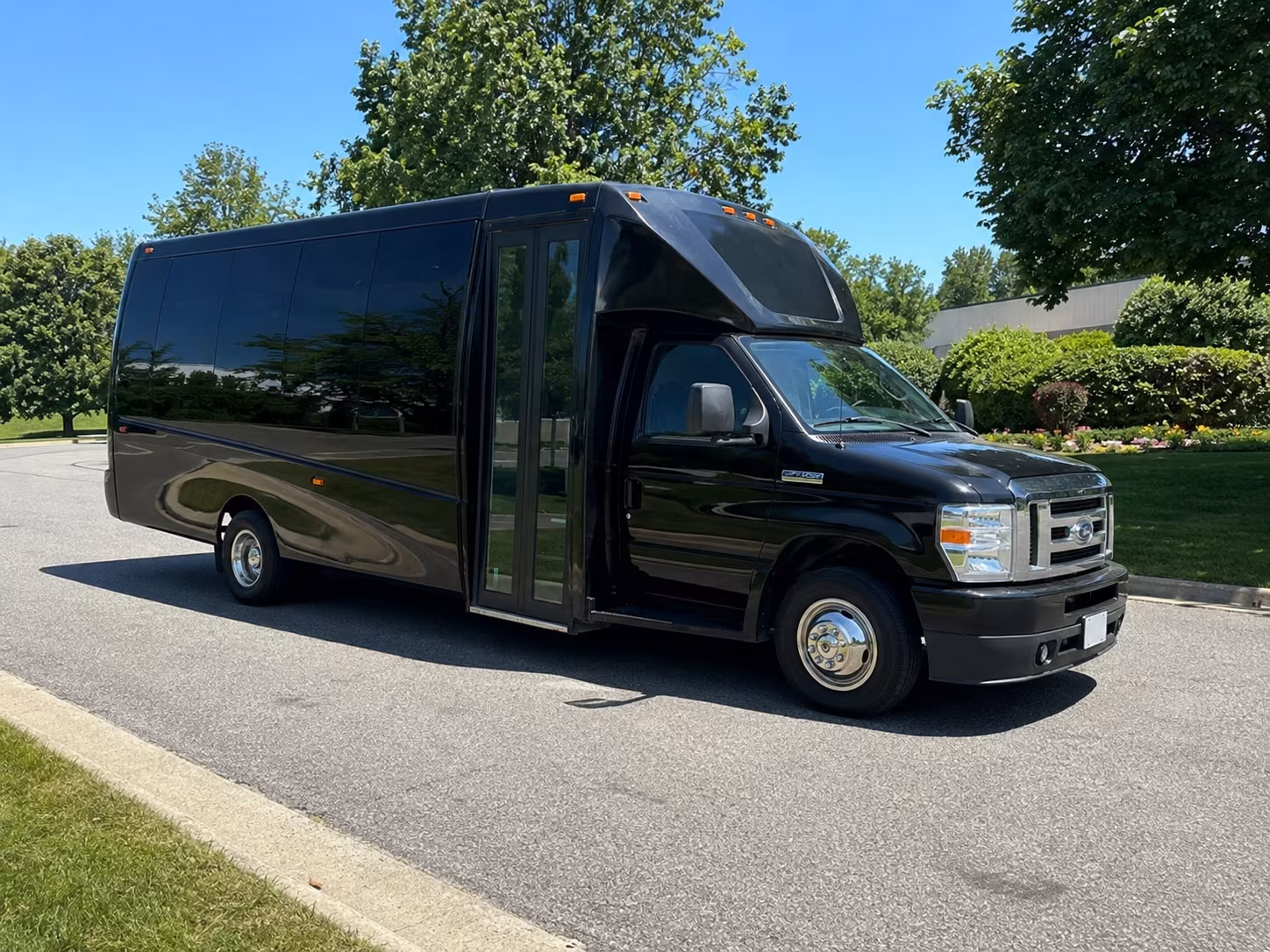 Lakewood Homecoming & Prom Party Bus Rentals