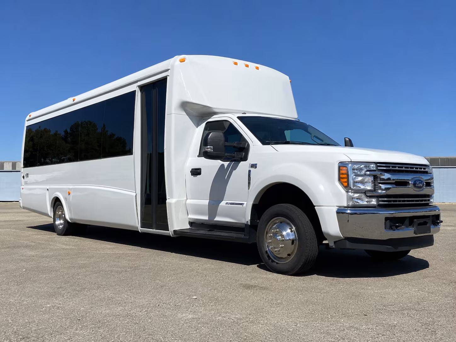 Lakewood Wedding Transportation & Shuttle Service